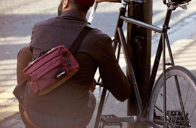 Fino al 60% di sconto Borse Uomo e Accessori moda