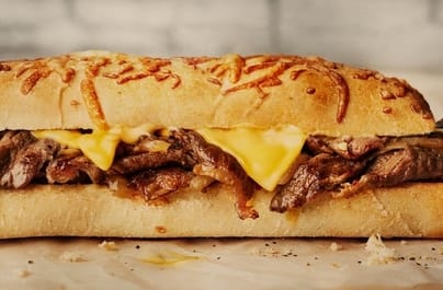 Venerdì da Roadhouse tutti i panini 🌭 a soli 8€ l'uno