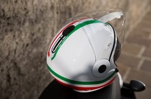 Fino al 61% di sconto sui caschi Caberg