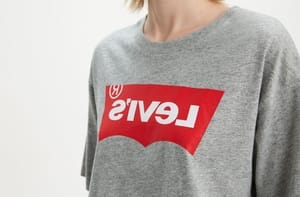 Acquista 2 t-shirt ricevi uno sconto del 30%