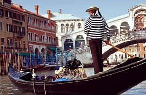 Tour in gondola Canal Grande a soli 30,90€