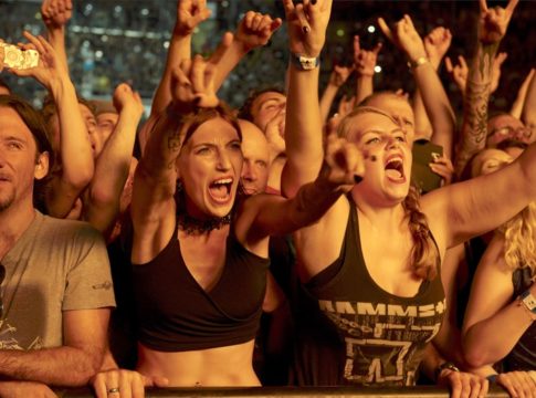 Dove comprare magliette originali dei gruppi musicali e risparmiare