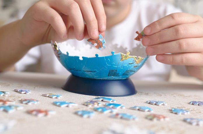Puzzle mappamondo per bambini