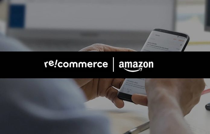 Scritta recommerce Amazon in primo piano