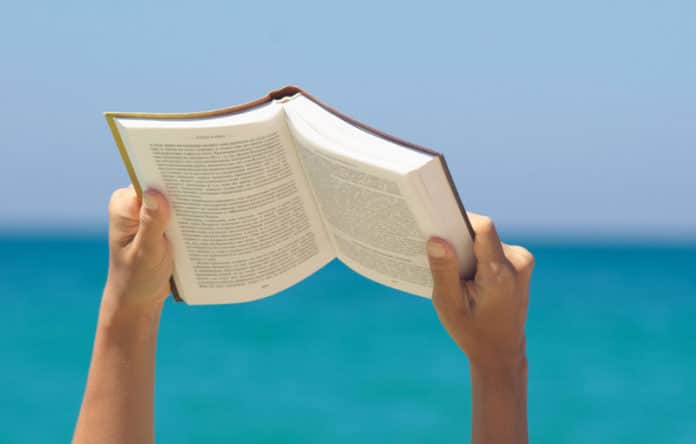 10 Libri da leggere sotto l’ombrellone