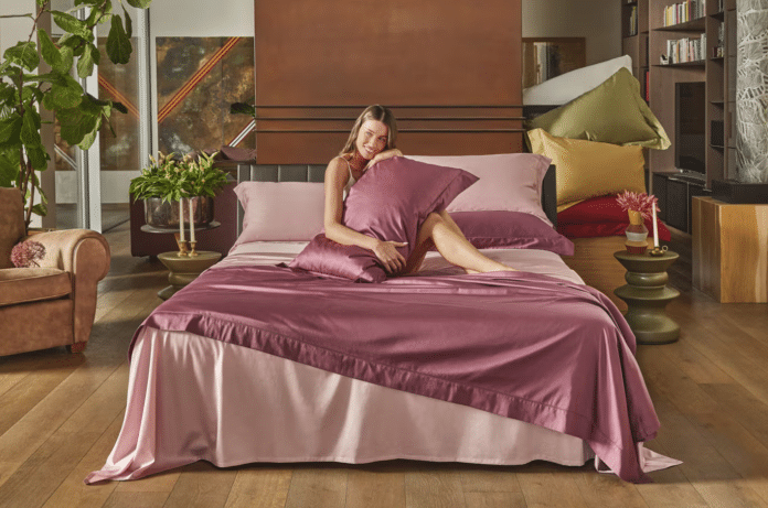 Completo letto Caleffi rosa con lenzuola, copriletto e cuscini coordinati