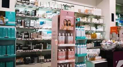 A proposito di Farmacia Iris Diana