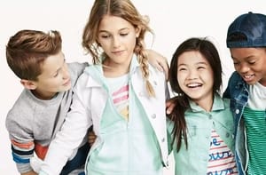 Fino al 60% di sconto su Abbigliamento Sportivo Bambini